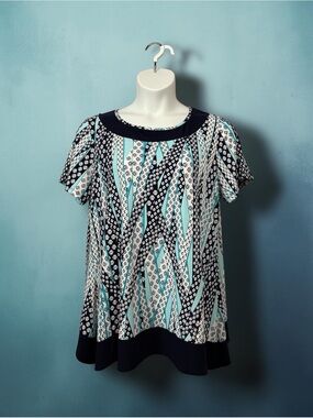 Claire France, + Size 2X, Blouse Navy Aqua Geometric Print Stretch Lightweight